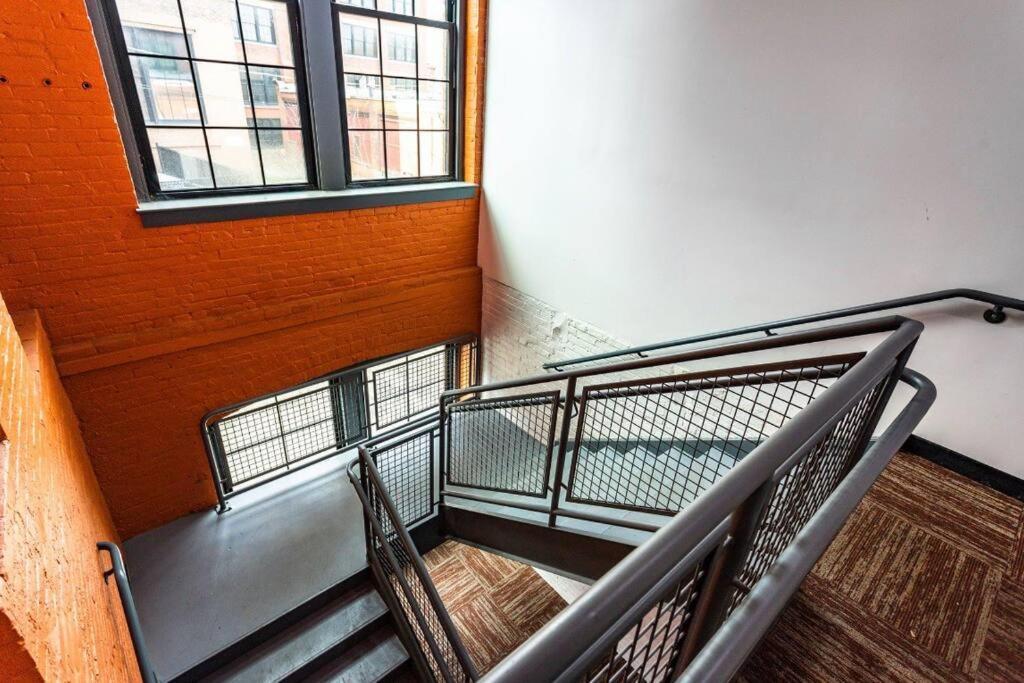Villa Centric Modern Loft W/ King Beds & Smart Gametable Rochester Exterior foto